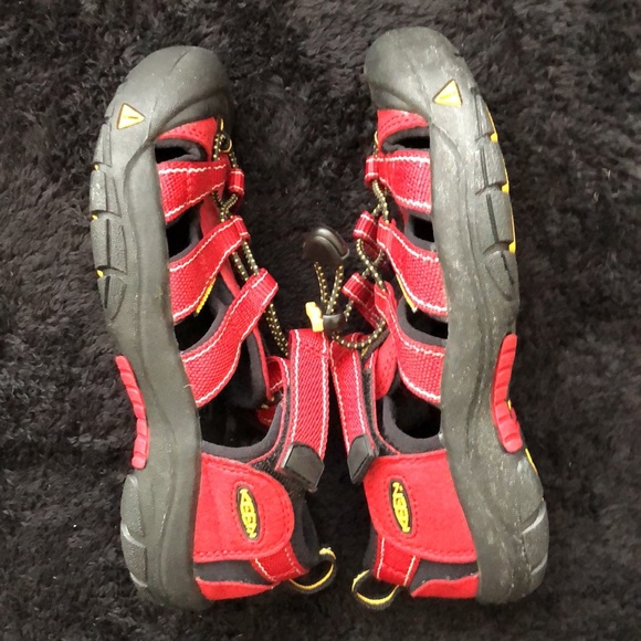 Keen Sandals Red/Yellow Size 4 - Picture 4 of 5